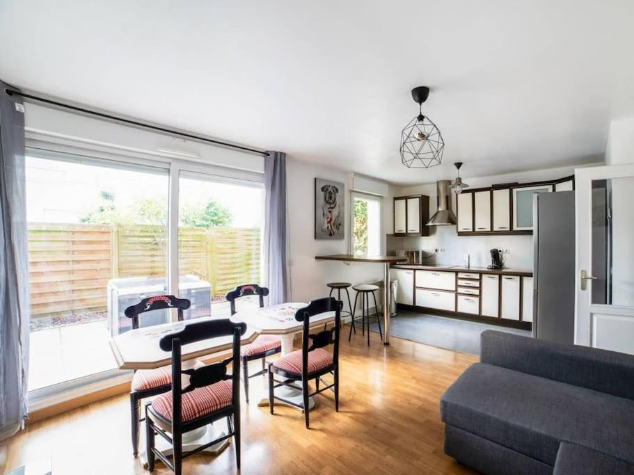 Les Paves De Prague - Appartement Pour 4 A 10 Minutes De Disneyland Paris Montévrain Dış mekan fotoğraf