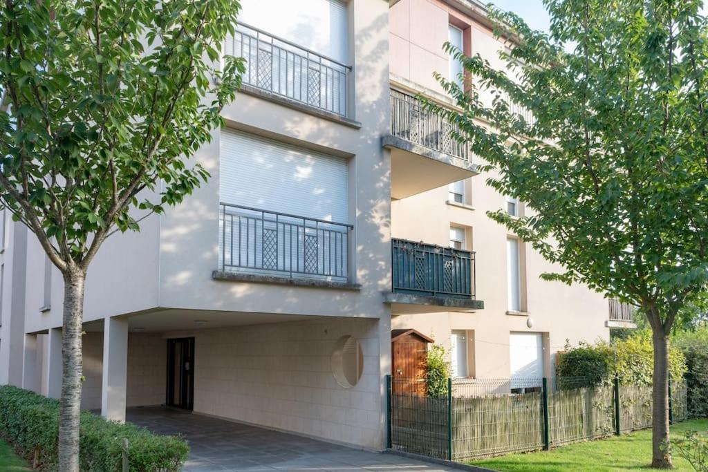 Les Paves De Prague - Appartement Pour 4 A 10 Minutes De Disneyland Paris Montévrain Dış mekan fotoğraf